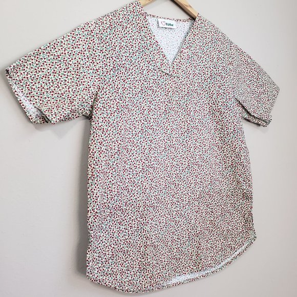 Apple Life Heart Floral Feminine Scrub Top - Picture 2 of 10